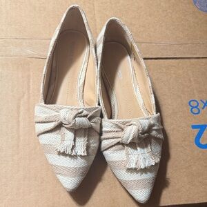 Chic Beige and Cream Flats with Bow Detail